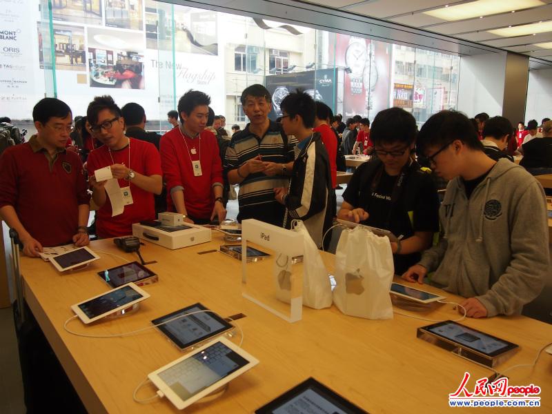 �����ڵ��ο�һ����͹��ƻ�����ͭ����꣬���ض��顣����Ӱ���ܺ��