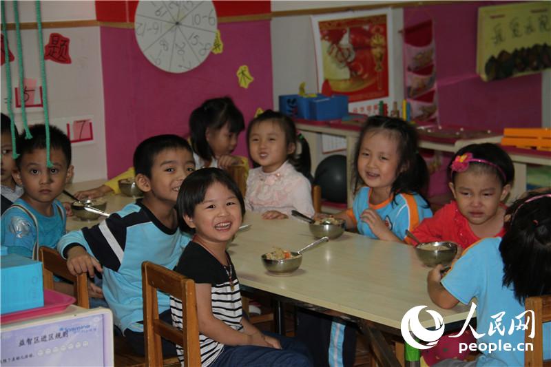 �׶�԰��С���ѣ���Ӱ��¬������