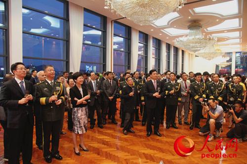 香港外国人口_驻香港领事馆人员的同性伴侣可留港工作(3)