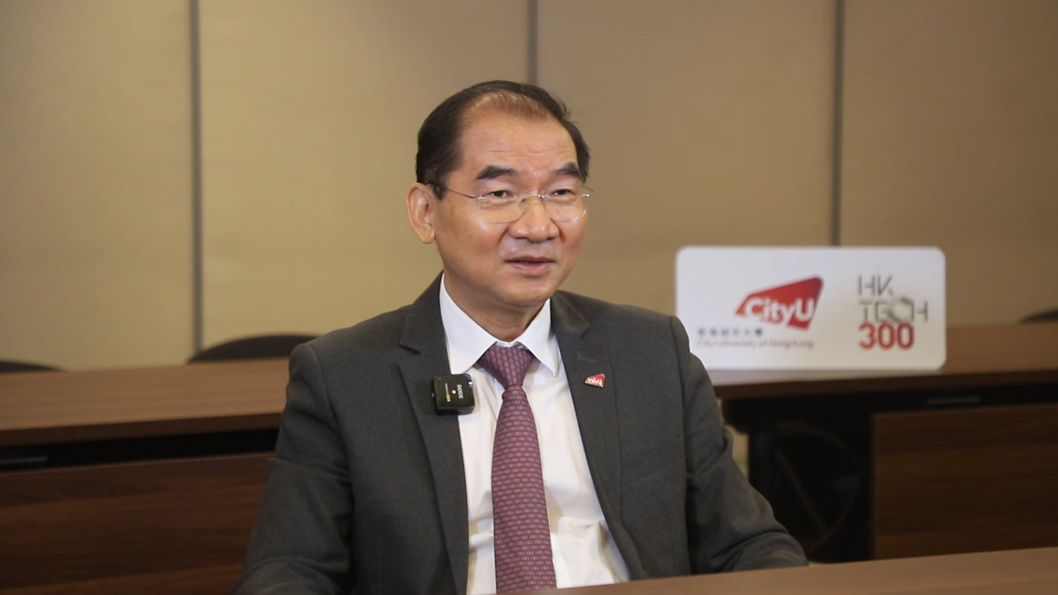 香港城市大学高级副校长杨梦甦日前接受人民网专访。图片来源：视频截图
