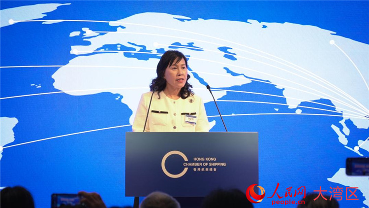 香港特区政府运输及物流局局长陈美宝致辞。人民网 吴宇扬扬摄