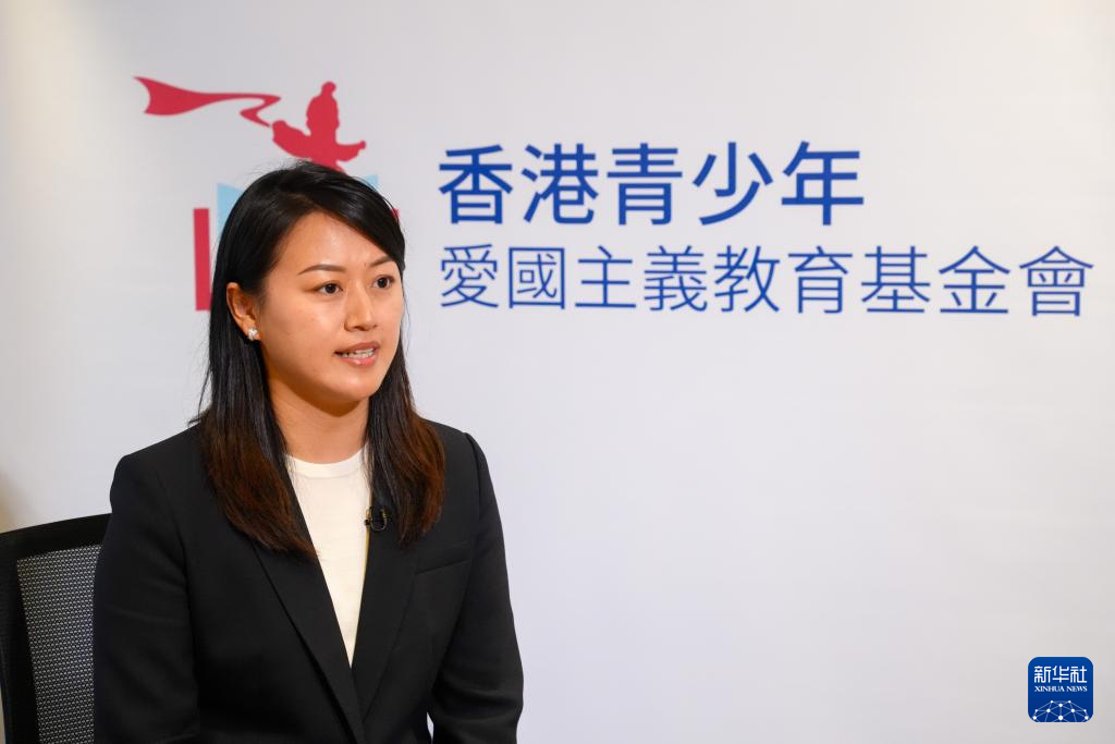 香港青少年爱国主义教育基金会总干事邢文威接受采访(1月29日摄)。 新华社记者 朱炜 摄