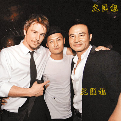 余文乐带外国明星吃烧鹅 吴彦祖错认李东健