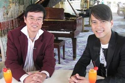 爆<em>黄百鸣</em>婚外情 <em>女儿</em>跪求圣母令其回头 (3)--港