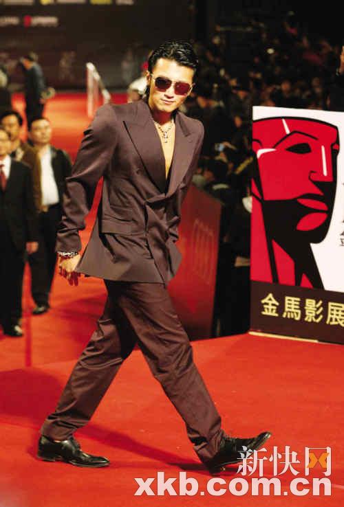 金马奖:谢霆锋一支公 曾志伟合家欢 (4)